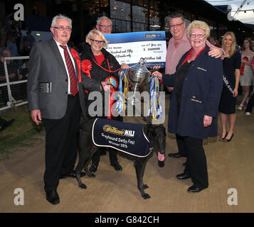 Rio Quattro owned and trained by Danny Riordan (right) is presented ...