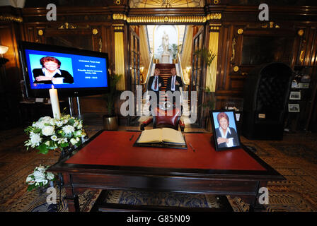 Cilla Black death. A book of condolence for Cilla Black at Liverpool Town hall following her death at her home in Spain. Stock Photo