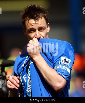 Soccer - FA Barclays Premiership - Chelsea v Charlton Athletic - Stamford Bridge Stock Photo