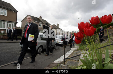 Labour's Home Secretary Charles Clarke on the election campaign trail in Bearsden. Stock Photo