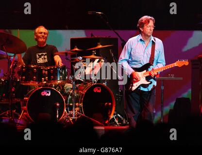 Cream reunion concert - Royal Albert Hall. Drummer Ginger Baker (left) and Eric Clapton of Cream. Stock Photo