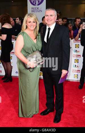 Sally Lindsay arriving for The Pride of Britain Awards 2015, at Grosvenor House, Park Lane, London. PRESS ASSOCIATION Photo. Picture date: Monday September 28, 2015. See PA story Pride. Photo credit should read: Ian West/PA Wire Stock Photo