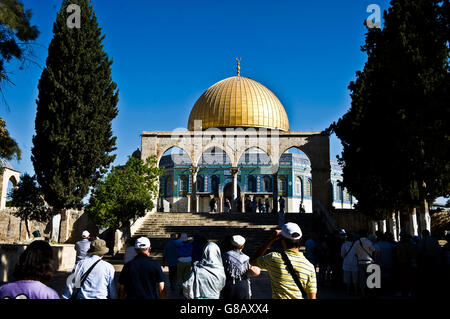 The gilded Islamic shrine Haram al Sharif or Dome of the Rock mosque at the Temple Mount in the old city East Jerusalem Israel Stock Photo