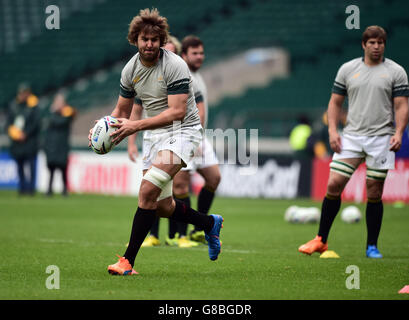 South Africa's Lodewyk De Jager during the Captain's Run at Twickenham Stadium, London. PRESS ASSOCIATION Photo. Picture date: Friday October 16, 2015. See PA story RUGBYU South Africa. Photo credit should read: Adam Davy/PA Wire. Stock Photo