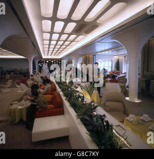 A section of the Queen's Room on the quarter-deck of the Cunard liner, Queen Elizabeth II, (QE2). Stock Photo