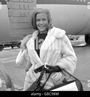 Film and TV actress Honor Blackman at London Airport before leaving for Denver, Colorado, to collect a film prize. Stock Photo