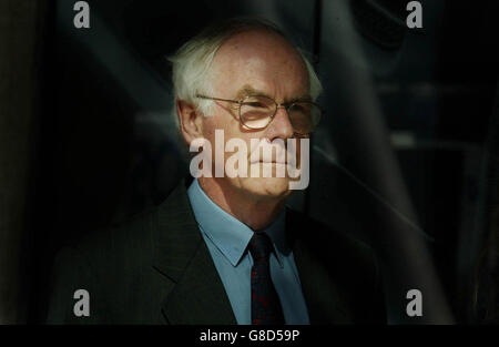 Professor Sir Roy Meadow GMC Disciplinary Hearing Stock Photo ...