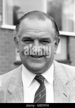 Cricket - Tom Graveney Stock Photo - Alamy