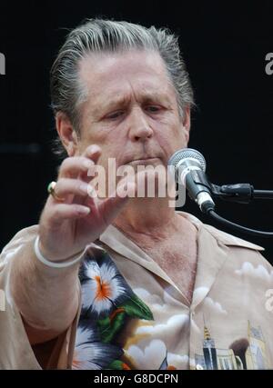 Glastonbury Festival 2005 - Worthy Farm. Brian Wilson performs on the Pyramid Stage. Stock Photo