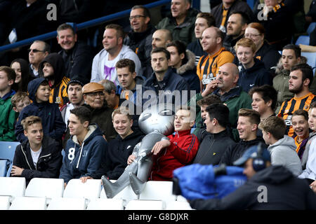 Soccer - Sky Bet Championship - Sheffield Wednesday v Hull City - Hillsborough Stadium. Hull City fans in the stands Stock Photo