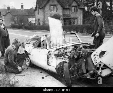 Music - Bachelors - Declan Cluskey Car Accident - Chippenham Stock ...