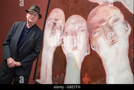Frankfurt, Germany. 29th June, 2016. German artist Georg Baselitz seen in front of his work 'Oberon' in the exhibition 'Georg Baselitz. The Heroes' at the Staedel art museum in Frankfurt am Main, Germany, 29 June 2016. The monographic special exhibition features some 70 works by the painter. Credit:  dpa picture alliance/Alamy Live News Stock Photo