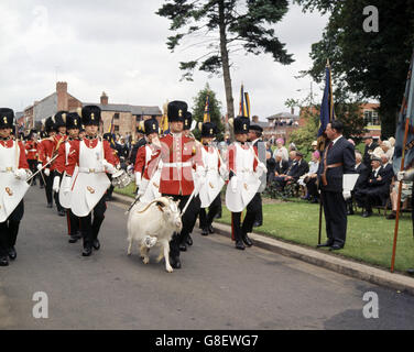 Royal Regiment Of Wales Soldiers Marching In Aberystwyth To Receive ...