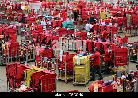 A general view of the Royal Mail's South Midlands Mail Centre, Northampton. Stock Photo