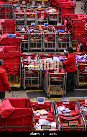 Royal Mail's South Midlands Mail Centre Stock Photo