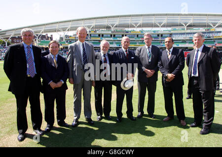 Cricket - The NatWest Challenge 2005 - England v Australia - The Brit Oval Stock Photo