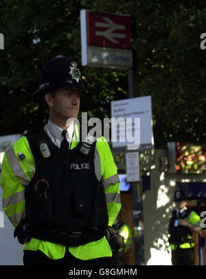 London Terrorism Attack - Aftermath - Luton Station Stock Photo
