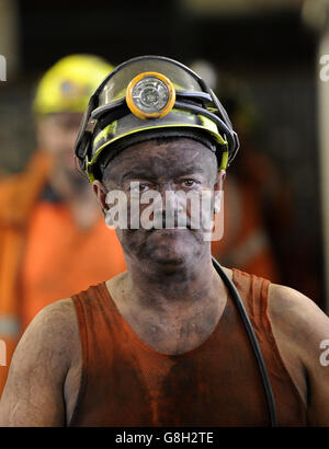 A miner comes off the last shift at Kellingley Colliery in Knottingley, North Yorkshire on the final day of production. Stock Photo