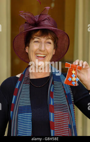 Art historian and biographer Dr Frances Spalding is honoured for services to literature as a Commander of the Most Excellent Order of the British Empire (CBE). Stock Photo