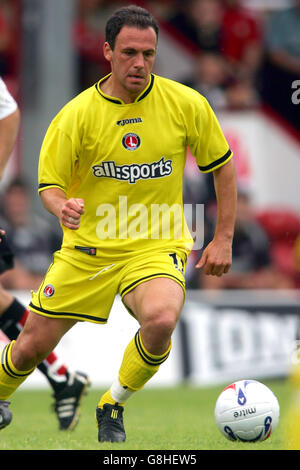 Soccer - Friendly - Brentford v Charlton Athletic - Griffin Park Stock Photo