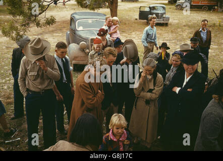 Prayers Being Said before Barbeque was Served at Fair, Pie Town, New Mexico, USA, Russell Lee, October 1940 Stock Photo