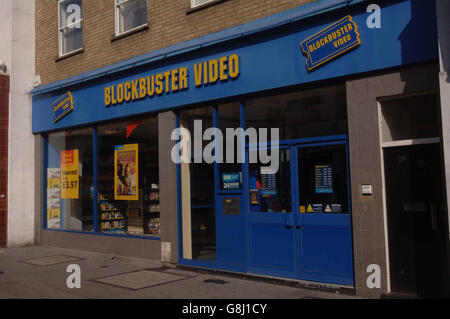 A Blockbuster store in in Warwick Way. Video rental chain Blockbuster was today nursing steep second-quarter losses, as it complained that Hollywood was producing more misses than hits. Stock Photo