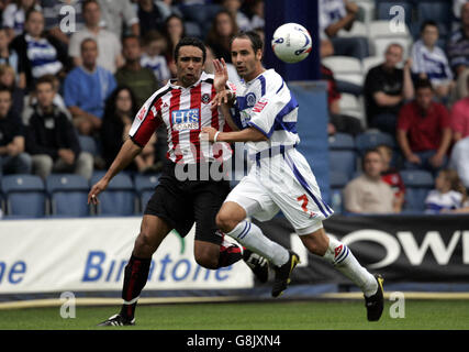 Soccer - Coca-Cola Football League Championship - Queen's Park Rangers v Sheffield United - Loftus Road Stock Photo