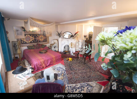 General view of Jimi Hendrix's bedroom during the press preview of the new heritage site celebrating Jimi Hendrix at the flat he lived in between 1968 and 1969 on Brook Street, London. Stock Photo