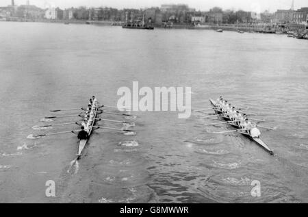 Oxford and Cambridge Boat Race 1955 Stock Photo