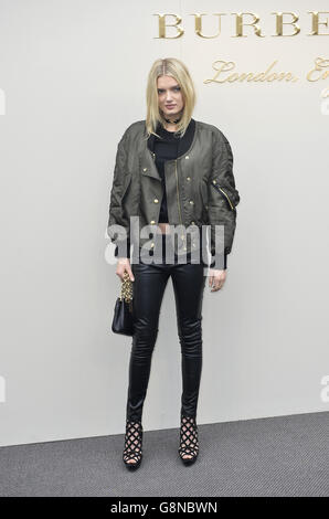 Lily Donaldson arriving for the Burberry Prorsum womenswear catwalk show at Kensington Gardens, as part of London Fashion Week. Stock Photo