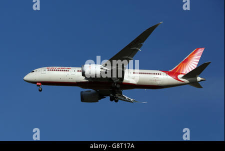 Plane Stock - Heathrow Airport. A Air India Boeing 787-8 Dreamliner plane with the registration VT-ANT lands at Heathrow Stock Photo