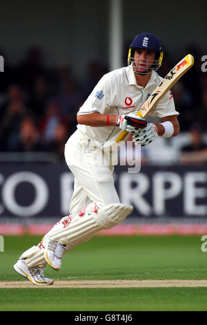 Cricket - The Ashes - npower Fourth Test - England v Australia - Trent Bridge. England's Kevin Pietersen in action Stock Photo