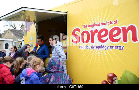 Brownlee Brothers Photocall - Bramhope Primary School Stock Photo