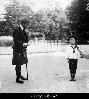 King George V and Prince John - 1917. King George V with Prince John. Stock Photo