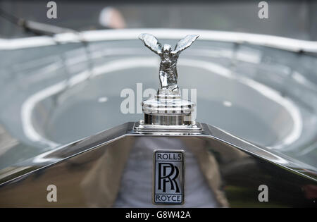 Rolls Royce Spirit of Ecstasy on front grill Stock Photo