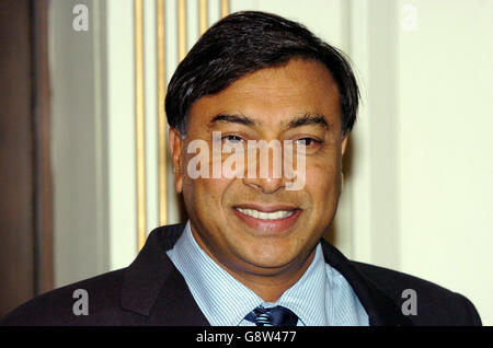 Jul 07, 2006; New Delhi, INDIA; Indian-born steel magnate LAKSHMI