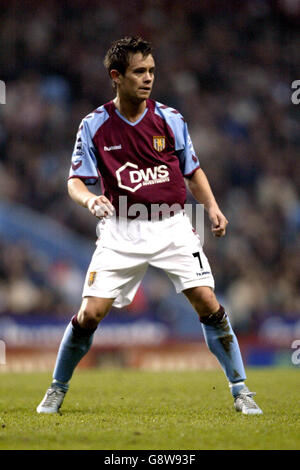 PA library file dated 15/01/2005 of Aston Villa's Lee Hendrie. Aston Villa have suffered another injury setback with midfielder Hendrie requiring knee surgery. A scan has shown Hendrie has suffered some cartilage damage and he is expected to be out of action for around 10 days, Thursday September 29, 2005. See PA story SOCCER Villa. PRESS ASSOCIATION Photo. Photo credit should read: Nick Potts/PA. NO WEBSITE/INTERNET USE UNLESS SITE IS REGISTERED WITH FOOTBALL ASSOCIATION PREMIER LEAGUE Stock Photo