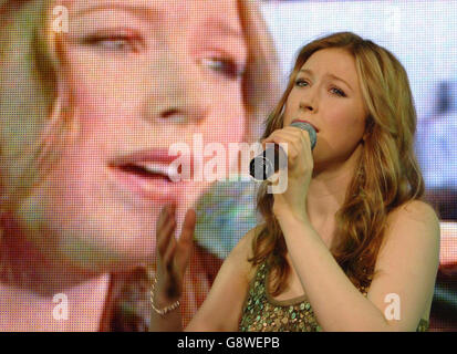 Classical singer Hayley Westenra performs live at HMV in Oxford Street, central London Tuesday 27 September 2005, to launch her second album 'Odyssey'. PRESS ASSOCIATION PHOTO. Photo Credit should read:Ian West/PA Stock Photo