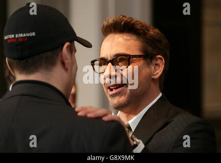 Robert Downey Jr. (right) attending the Captain America Civil War Photocall, at the Corinthia Hotel, London. PRESS ASSOCIATION Photo. Picture date: Monday April 25, 2016. Photo credit should read: Daniel Leal-Olivas/PA Wire Stock Photo