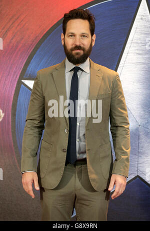 Paul Rudd attending the Captain America Civil War Photocall, at the Corinthia Hotel, London. PRESS ASSOCIATION Photo. Picture date: Monday April 25, 2016. Photo credit should read: Daniel Leal-Olivas/PA Wire Stock Photo