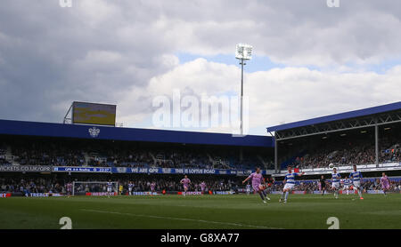 A general view of Reading fans watching the action at Loftus Road Stock Photo