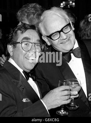 Theatre - Harold Fielding's Ziegfeld - Backstage Party - London. Comedians Ronnie Corbett (left) and Ronnie Barker, the BBC's comic team, 'The Two Ronnies'. Stock Photo