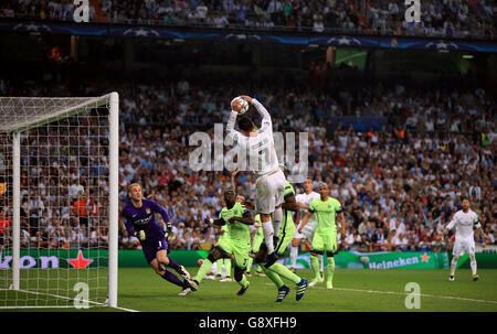 Real Madrid's Cristiano Ronalo handles the ball during the UEFA Champions League Semi Final, Second Leg match at the Santiago Bernabeu, Madrid. PRESS ASSOCIATION Photo. Picture date: Wednesday May 4, 2016. See PA story SOCCER Real Madrid. Photo credit should read: Nick Potts/PA Wire Stock Photo