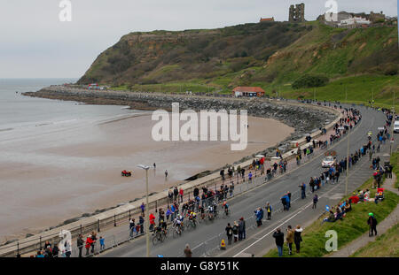 The peloton of riders on the Marine Drive in Scarborough during stage three of the Tour de Yorkshire. PRESS ASSOCIATION Photo. Picture date: Sunday May 1, 2016. See PA story CYCLING Tour de Yorkshire. Photo credit should read: Richard Sellers/PA Wire Stock Photo