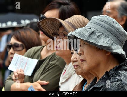 Urayasu, Japan. 30th June, 2016. Prospective voters turn out to a campaign rally by an opposition candidate running in the July 10 upper house election at Urayasu, east of Tokyo, on Thursday, June 30, 2016. The upper house election is held every three years for half of the chambers 242 seats. Credit:  Natsuki Sakai/AFLO/Alamy Live News Stock Photo