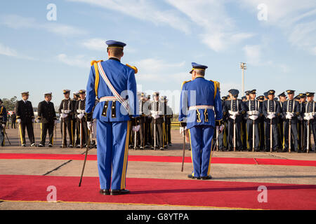 Asuncion, Paraguay. 30th June, 2016. Paraguay's honour guards are seen before the departure ceremony for Taiwan's President Tsai Ing-wen, Silvio Pettirossi International Airport, Luque, Paraguay. Credit:  Andre M. Chang/ARDUOPRESS/Alamy Live News Stock Photo