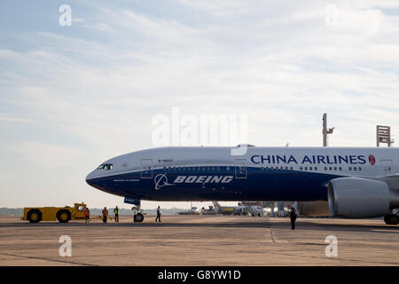 Asuncion, Paraguay. 30th June, 2016. Taiwan's (Republic of China) President Tsai Ing-wen special China Airlines aircraft prepares to depart, Silvio Pettirossi International Airport, Luque, Paraguay. Credit:  Andre M. Chang/ARDUOPRESS/Alamy Live News Stock Photo