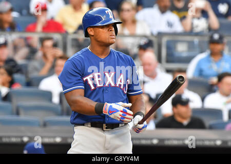 the Bronx, New York, USA. 29th June, 2016. Adrian Beltre (Rangers), JUNE 29, 2016 - MLB : Adrian Beltre of the Texas Rangers at bat in the first inning during the Major League Baseball game against the New York Yankees at Yankee Stadium in the Bronx, New York, United States. © Hiroaki Yamaguchi/AFLO/Alamy Live News Stock Photo