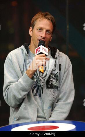 Tony Hawk makes a guest appearance on MTV's TRL (Total Request Live) show, live from the MTV studios, Leicester square, central London. Stock Photo