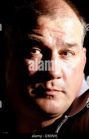 Wales' coach Mike Ruddock during a press conference at Sophia Gardens, Cardiff, Wednesday November 2, 2005, ahead of their International match against New Zealand in Cardiff on Saturday. See PA story RUGBYU Wales. PRESS ASSOCIATION Photo. Photo credit should read: David Davies/PA. Stock Photo